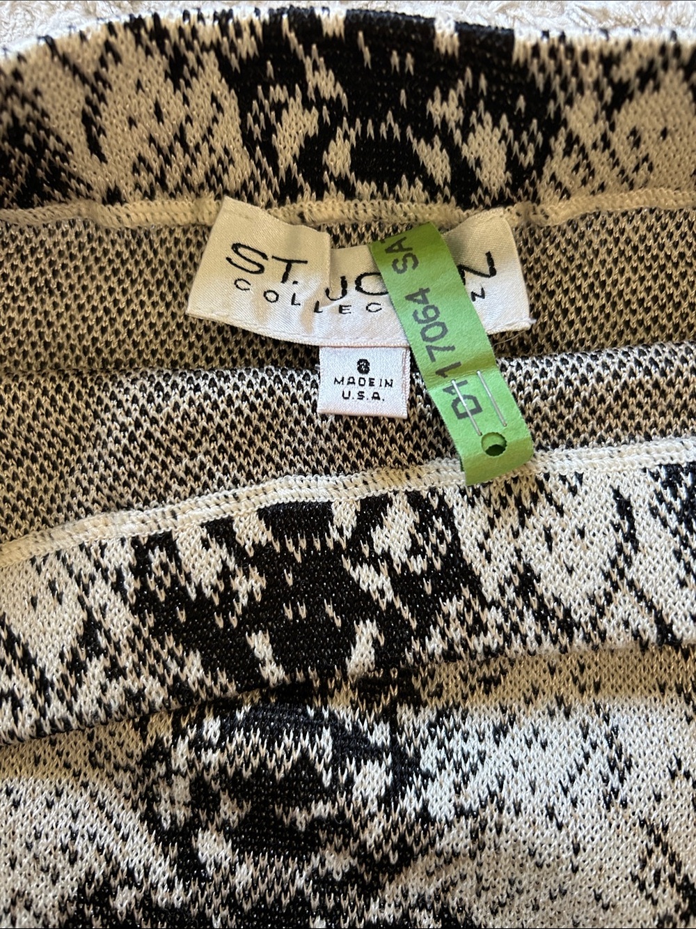 St. John Snake Print knit Pencil Skirt - Picture 2 of 3
